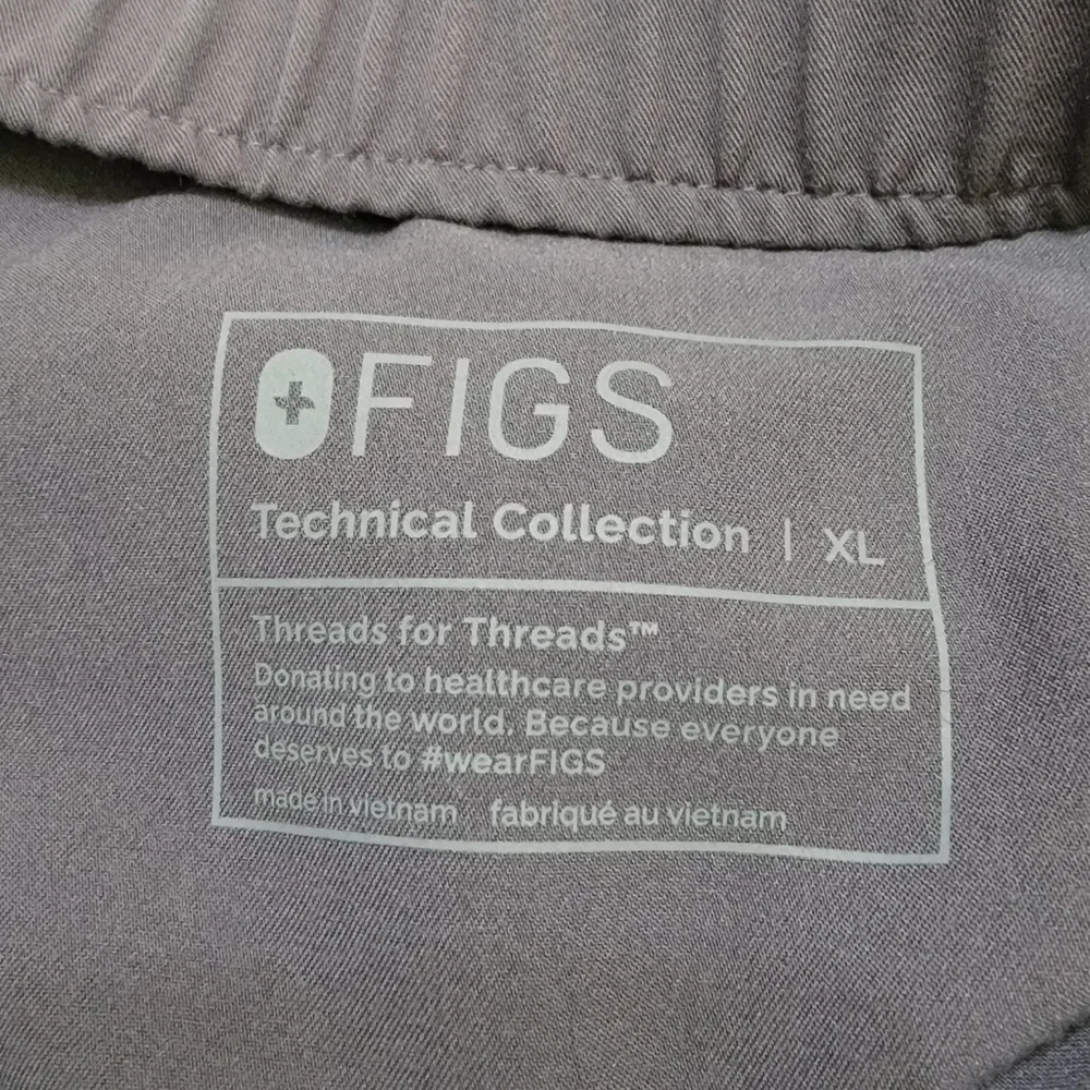 Figs Gray Jogger Sweatpants with Tapered Legs